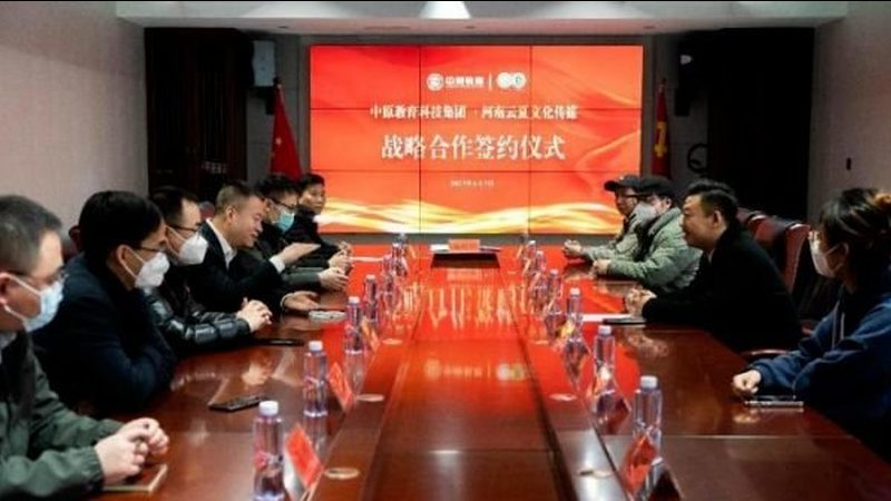 以下是一些知名的影视制作培训机构，供您参考：